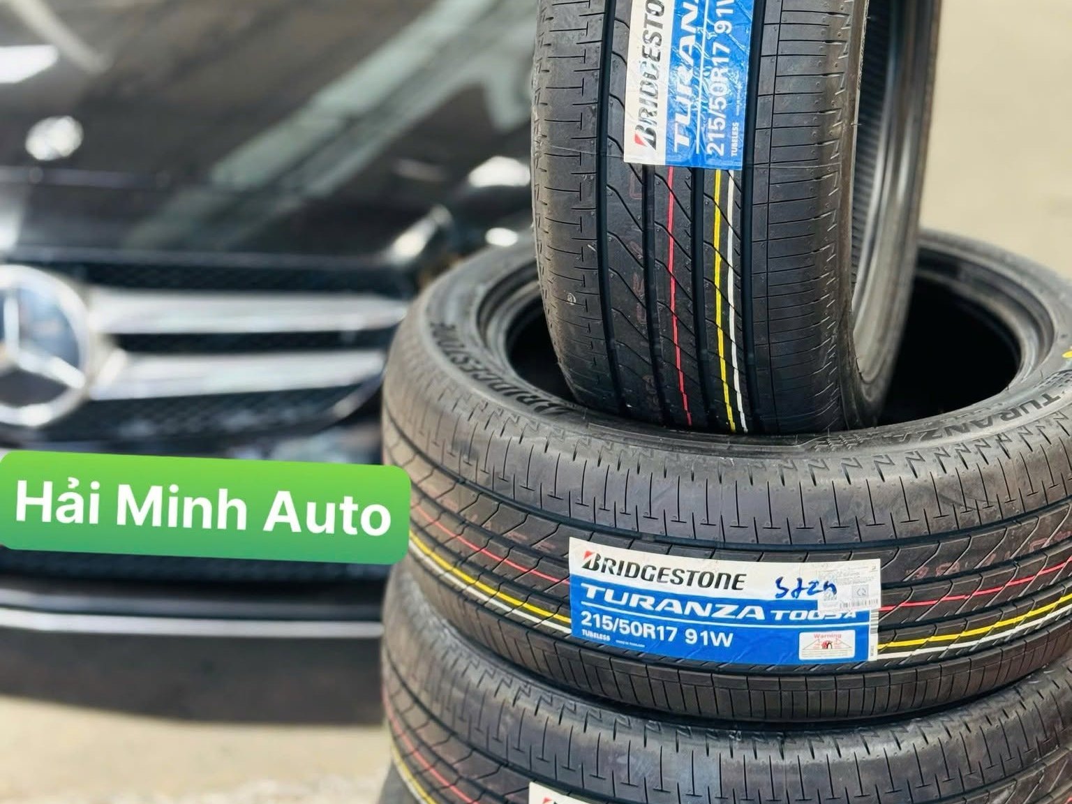Bộ lốp Bridgestone Turanza T005A 215/50R17 91W trước Mercedes C-Class