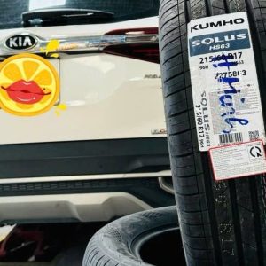 Lốp Kumho 215/60R17 Solus HS63 96H