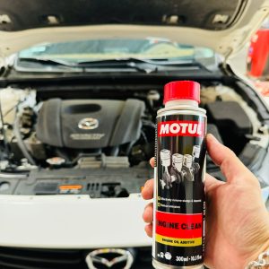 Motul Engine Clean súc xả nhớt 300ml