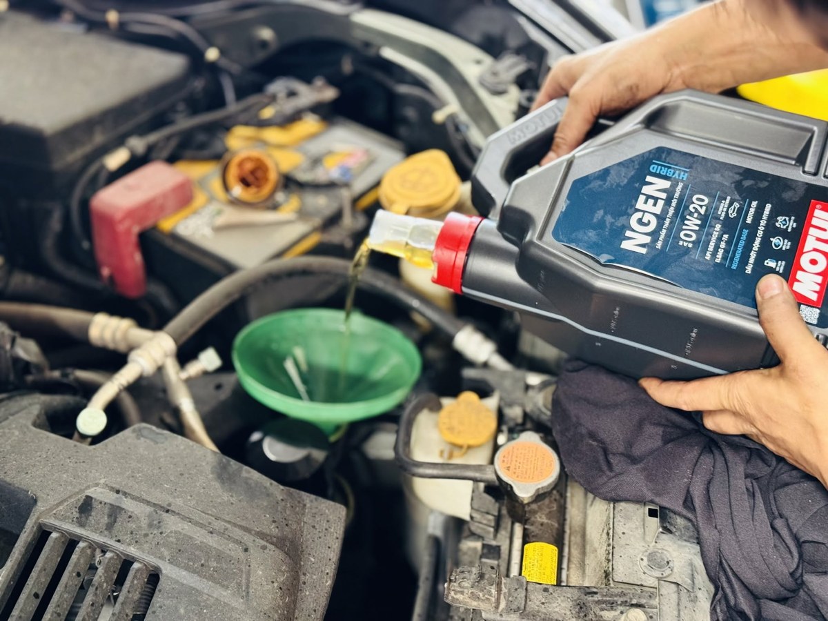 Thay nhớt Motul NGEN Hybrid 0W-20 tại Hải Minh Auto Vũng Tàu